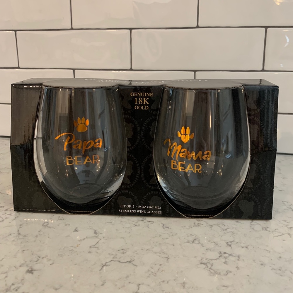 2 stemless wine glasses mama bear and papa bear
